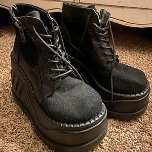 Demonia STOMP platform sneakers